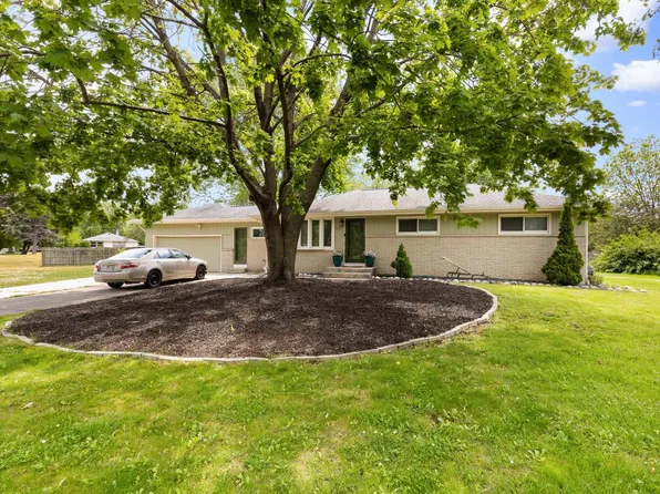 3301 E Carol COURT, Oak Creek, WI 53154