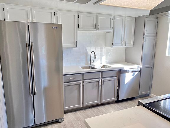 3rd image of 2020 W Orangewood Ave APT 101