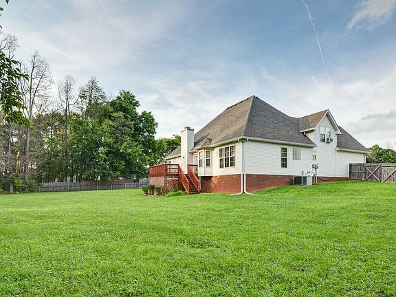 4th image of 3943 Stella Dr
