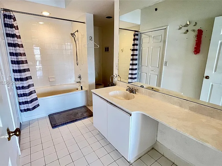 3255 NE 184th St #12408 — Photo 17