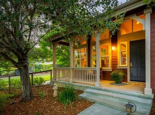 25 Trailview Ct, Novato, CA 94945