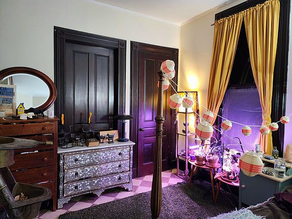 3rd image of 185 Lawrence St #3