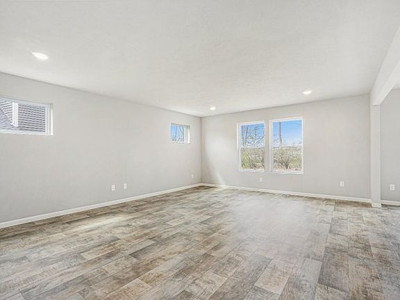 5th image of 5561 Paxton Ct