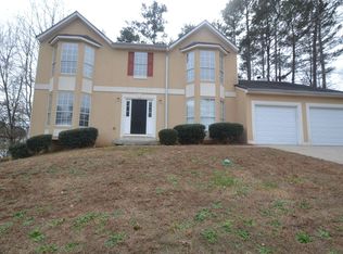 6565 Carriage Ln, Stone Mountain, GA 30087