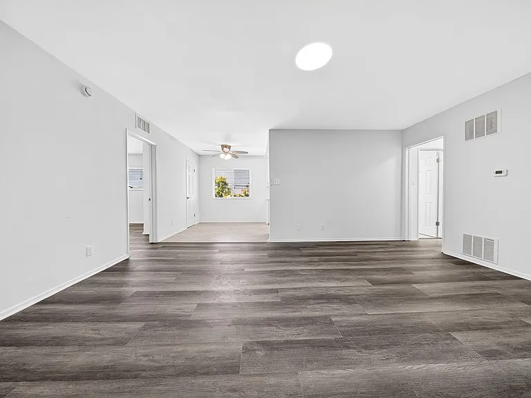 2010 S. Garth Ave. — Photo 11