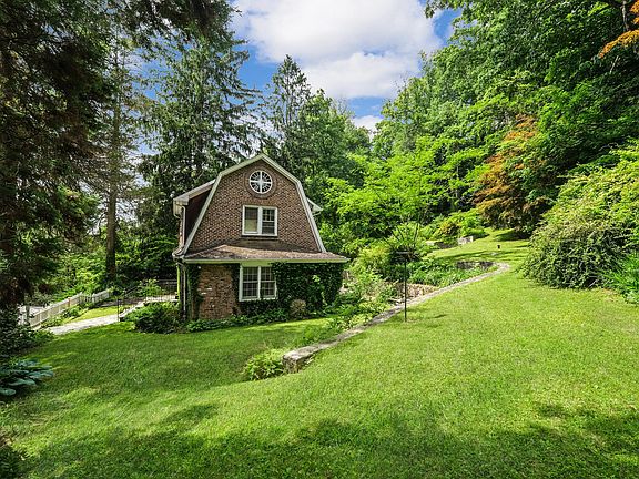 02 _ 13 Wago Ave (003 of 48).jpg