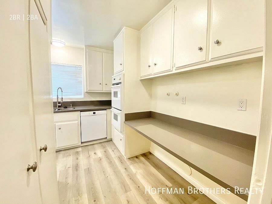 1st image of 11926 Montana Ave #3