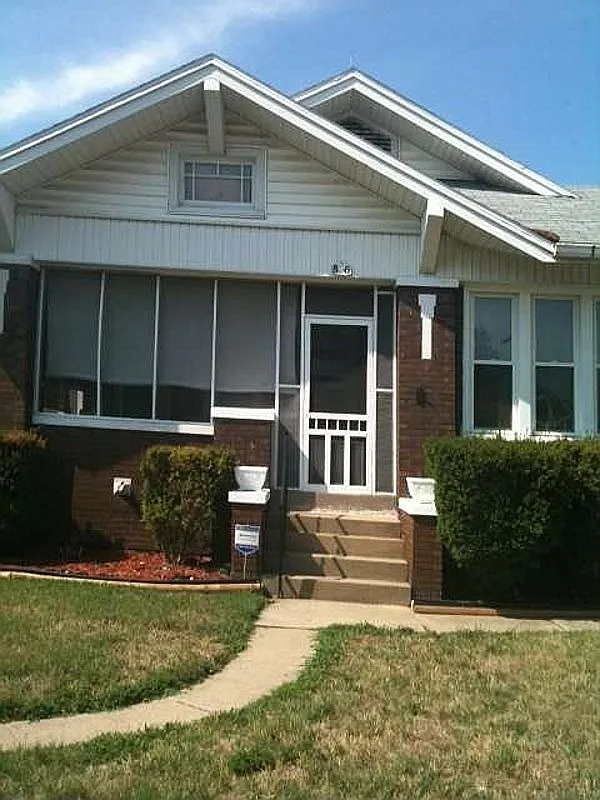 816 Ravenswood Dr photo 1