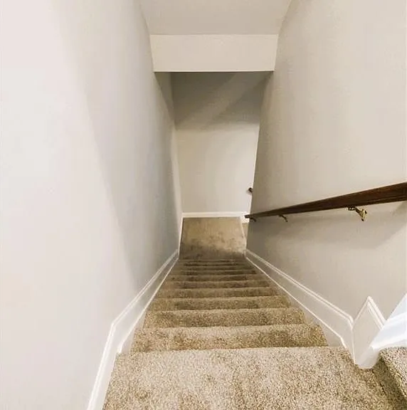 211 Creekway Xing SE — Photo 33