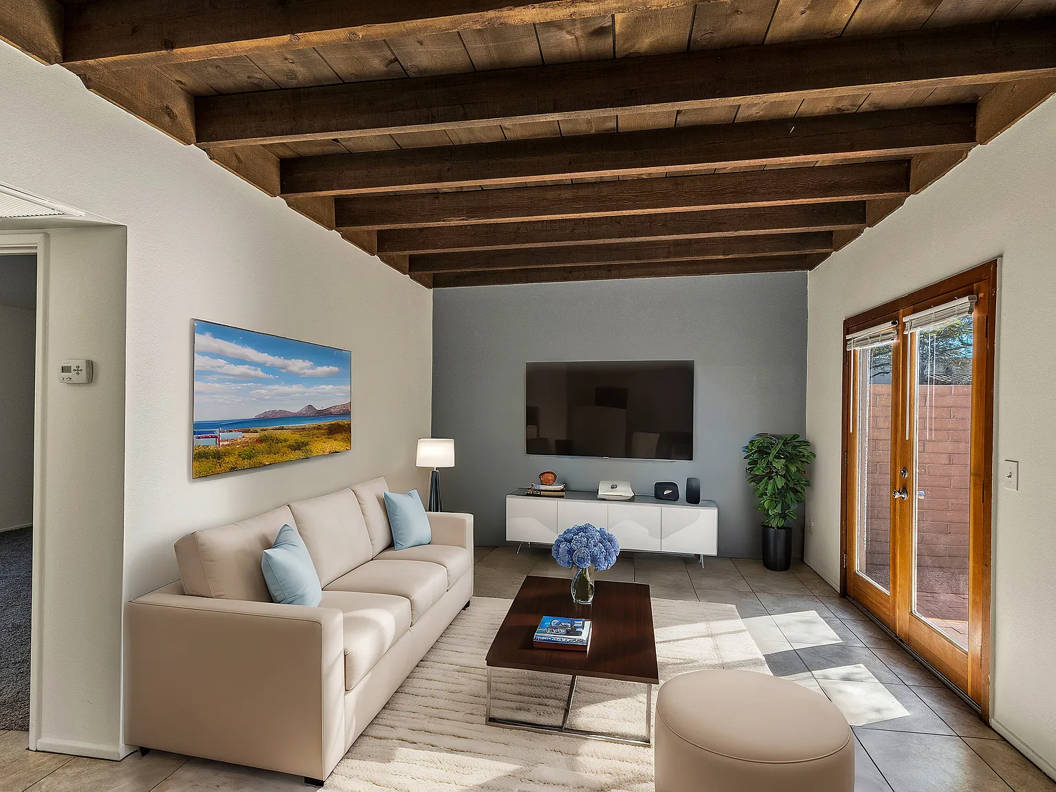 2 bed, 850 sqft, $1,400 — Photo 3