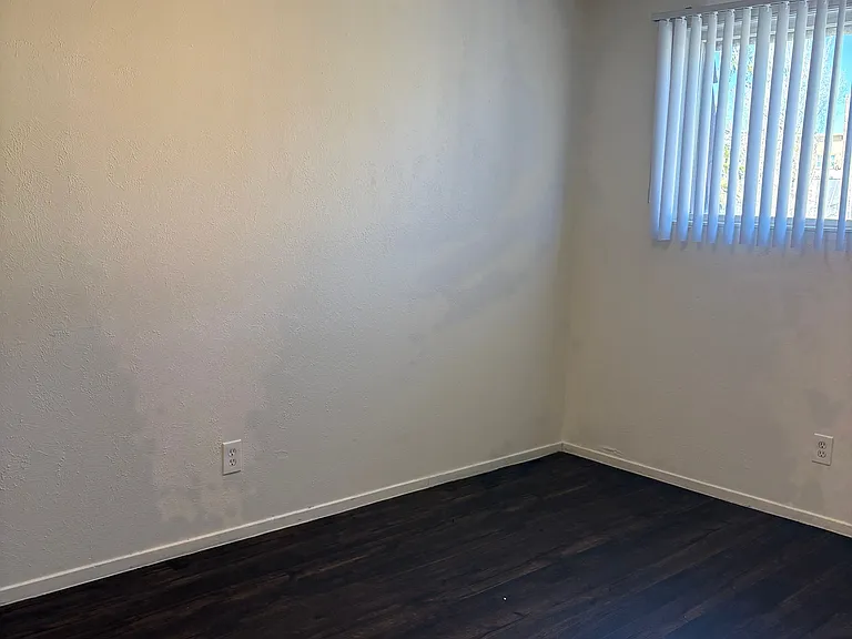 Caledonian Apartments — Photo 16