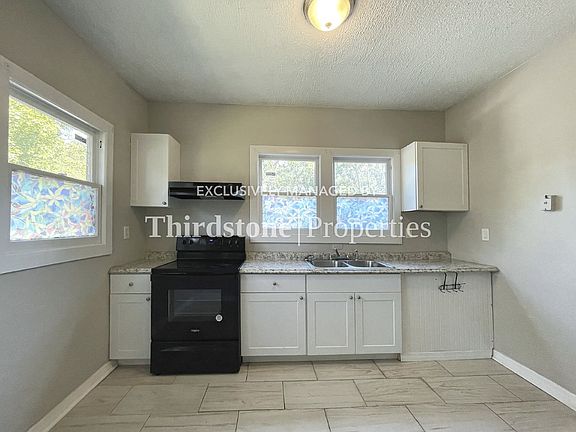 4th image of 753 Saranac St