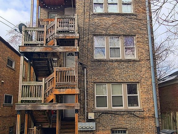 5th image of 6551 N Sacramento Ave