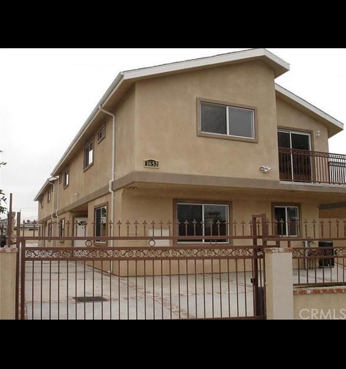 1st image of 1652 W Plaza Del Amo #C