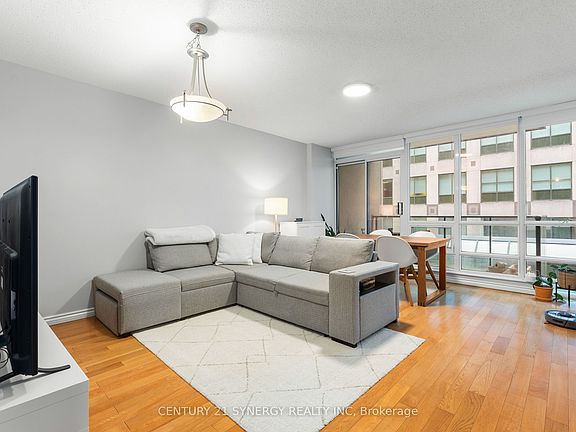 5th image of 263 Wellington St W #306
