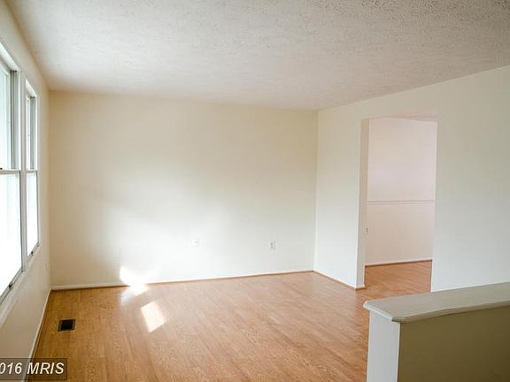 3rd image of 1606 Revell Downs Dr