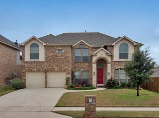 6833 White River Dr, Fort Worth, TX 76179