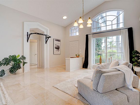 5th image of 9671 Pine Mill Court