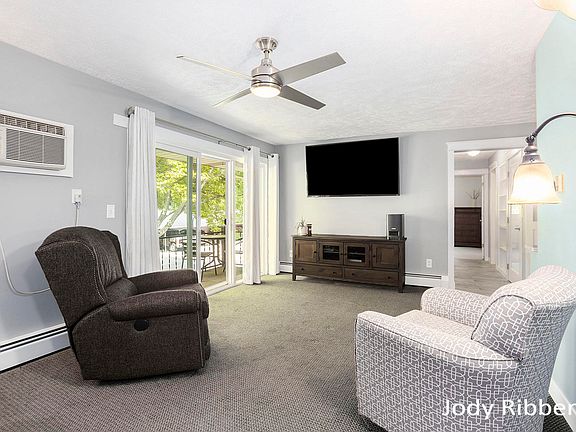 4th image of 5310 Southbrook Ct Unit 39