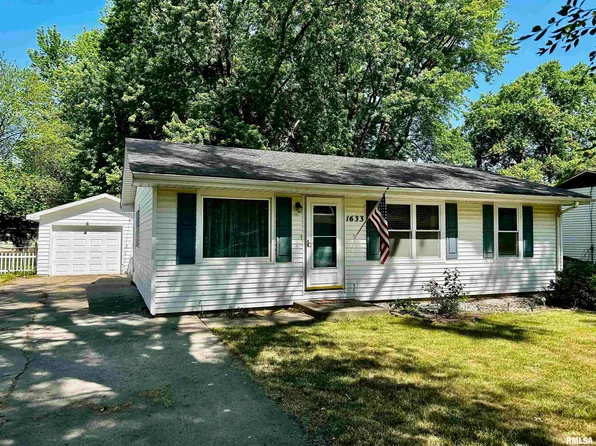 1633 N Ottawa St, Lincoln, IL 62656