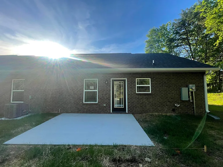125 Dogwood Ct — Photo 18