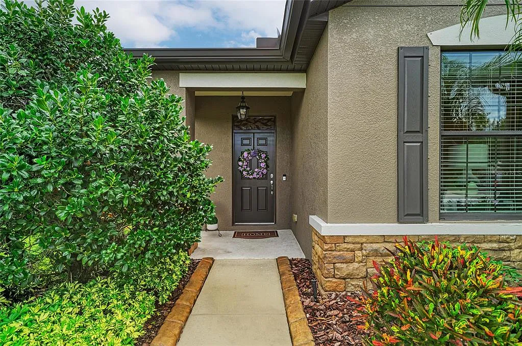3 bed, 2.0 bath, 1700 sqft, $2,500 — Photo 3
