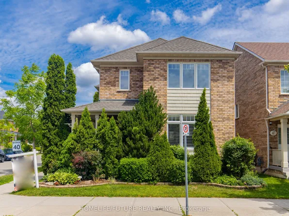 49 Country Glen Rd, Markham, ON L6B 1B6