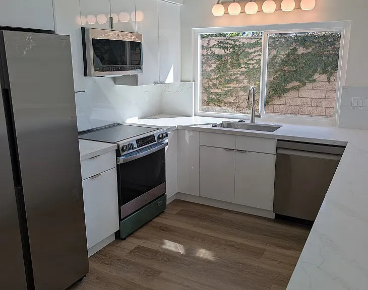 26 Glorieta W — Photo 9