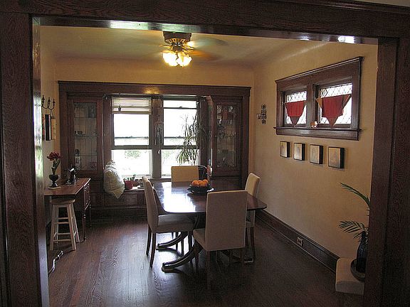4th image of 8012 Wentworth Ave
