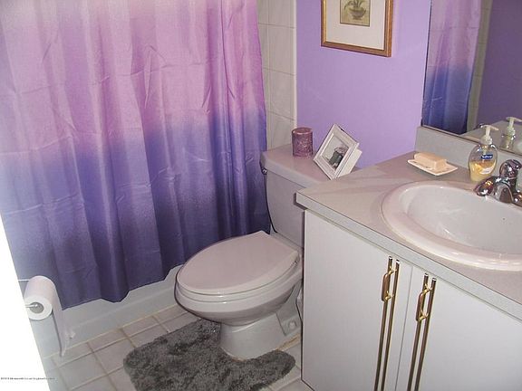4th image of 46 Kathy Ct #4903