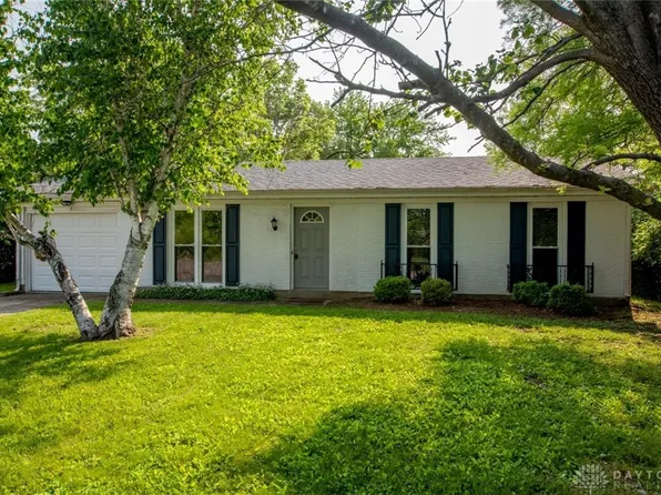 811 Clover Cir, Oxford, OH 45056