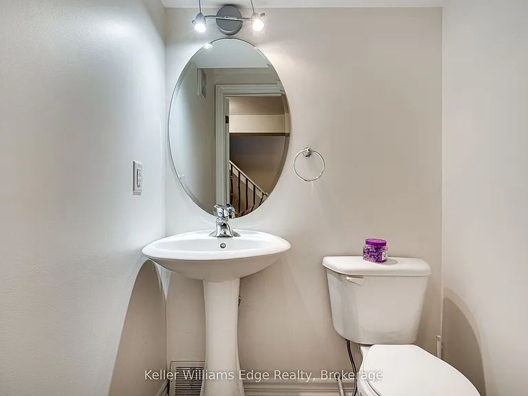 93 Glendarling Cres — Photo 44