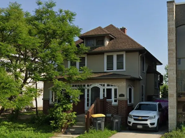 135 Wisconsin Ave #1, Waukesha, WI 53186