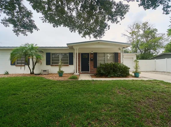 10705 Lake Carroll Way, Tampa, FL 33618
