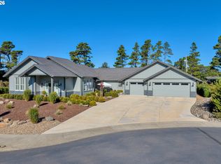 34 Bonnett Way, Florence, OR 97439