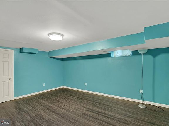2nd image of 946 Middlesex Rd