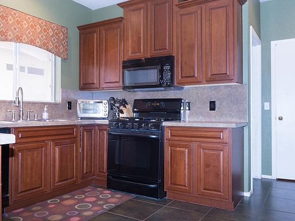 5th image of 9497 N Englewood Dr