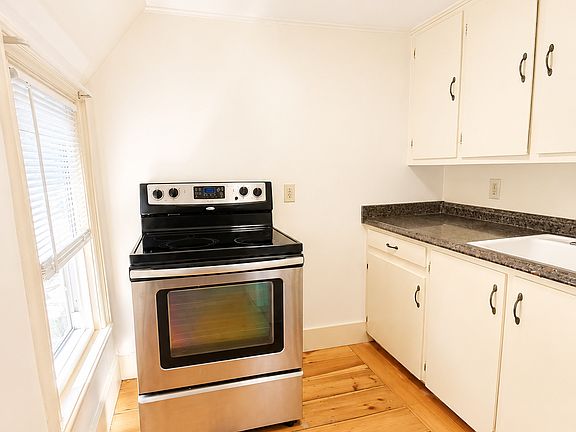 4th image of 78 High St #4