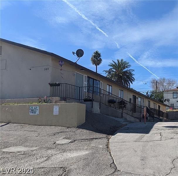 1st image of 383 N 15th St APT 2