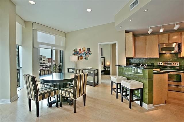 1st image of 501 Throckmorton St