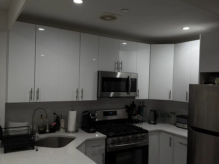 2655 E 23rd St #2 — Photo 14