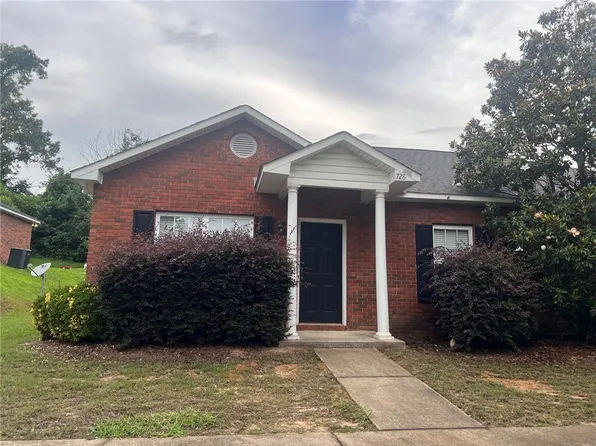 728 Meagan Ln, Auburn, AL 36832