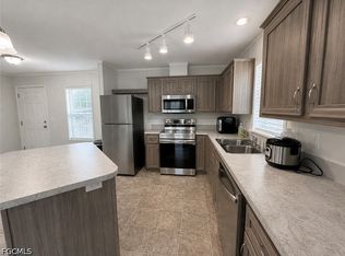 130 Avenida Del Sur, Clewiston, FL 33440