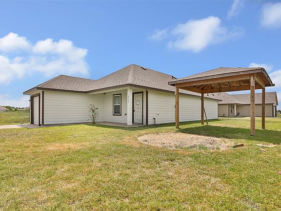 4th image of 830 Road 5501