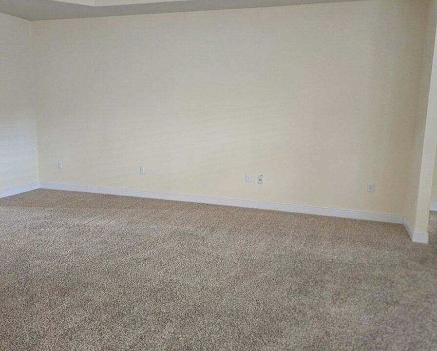 1st image of 961 Grindstone Ln