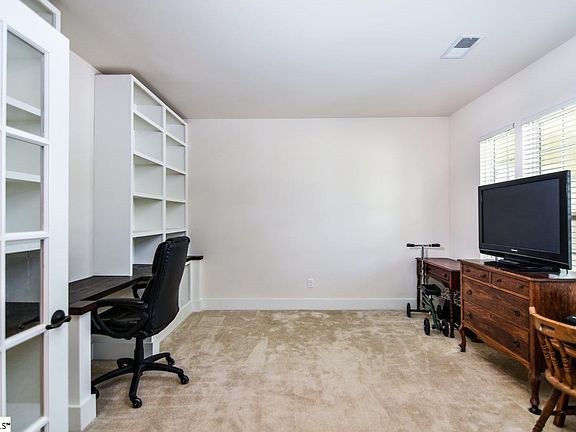 4th image of 411 Bienville Pl