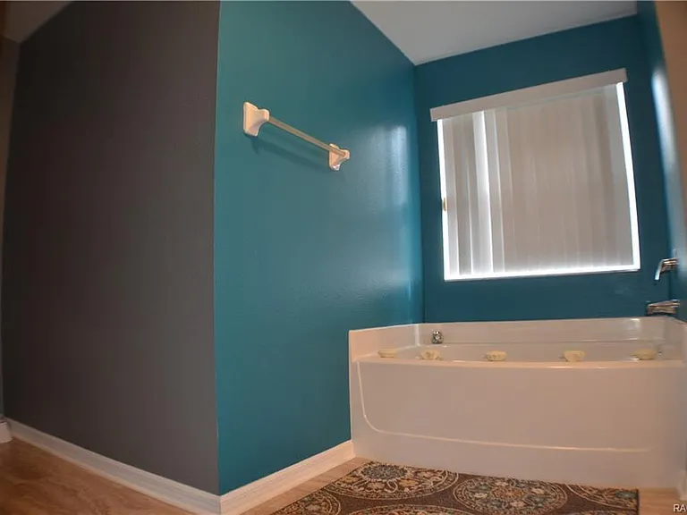 3134 W Randolph Ln — Photo 14