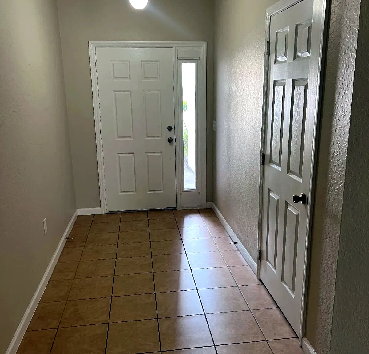 3 bed, 2.5 bath, 1710 sqft, $2,300 — Photo 4