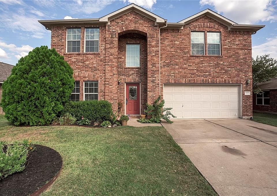 1st image of 122 Castle Dr