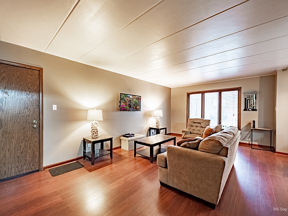 5th image of 10704 S Keating Ave APT 2